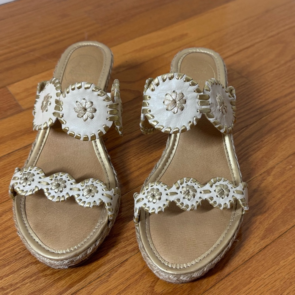 Jack Rogers Cream with Gold Metallic Trim Wedge Slide-in Sandals 8M - Picture 4 of 6